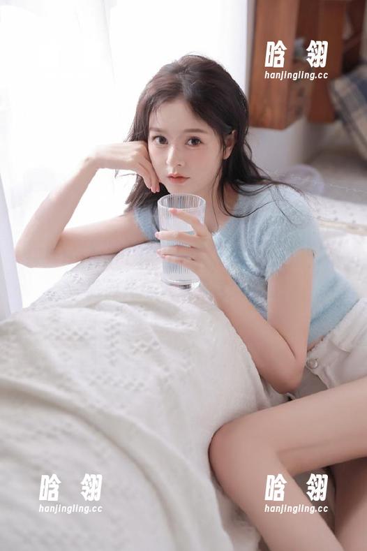 探索HaNari (하나리)礼服高清图库，体验时尚与浪漫的完美结合